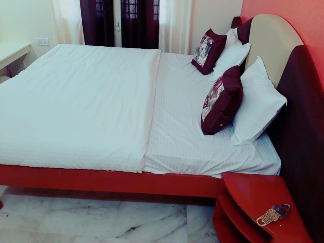Paradise Hotel For Couples Mount Abu Exterior photo